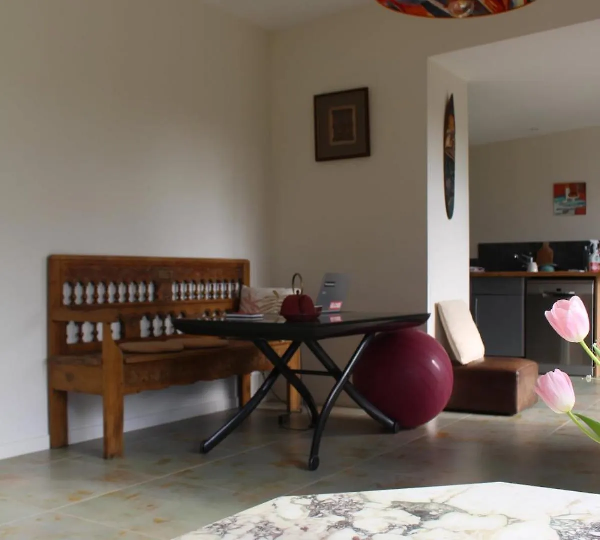 بيت للعطل Entre Terre Et Mer, Guest House Dans Joli Jardin كومْبْري فرنسا