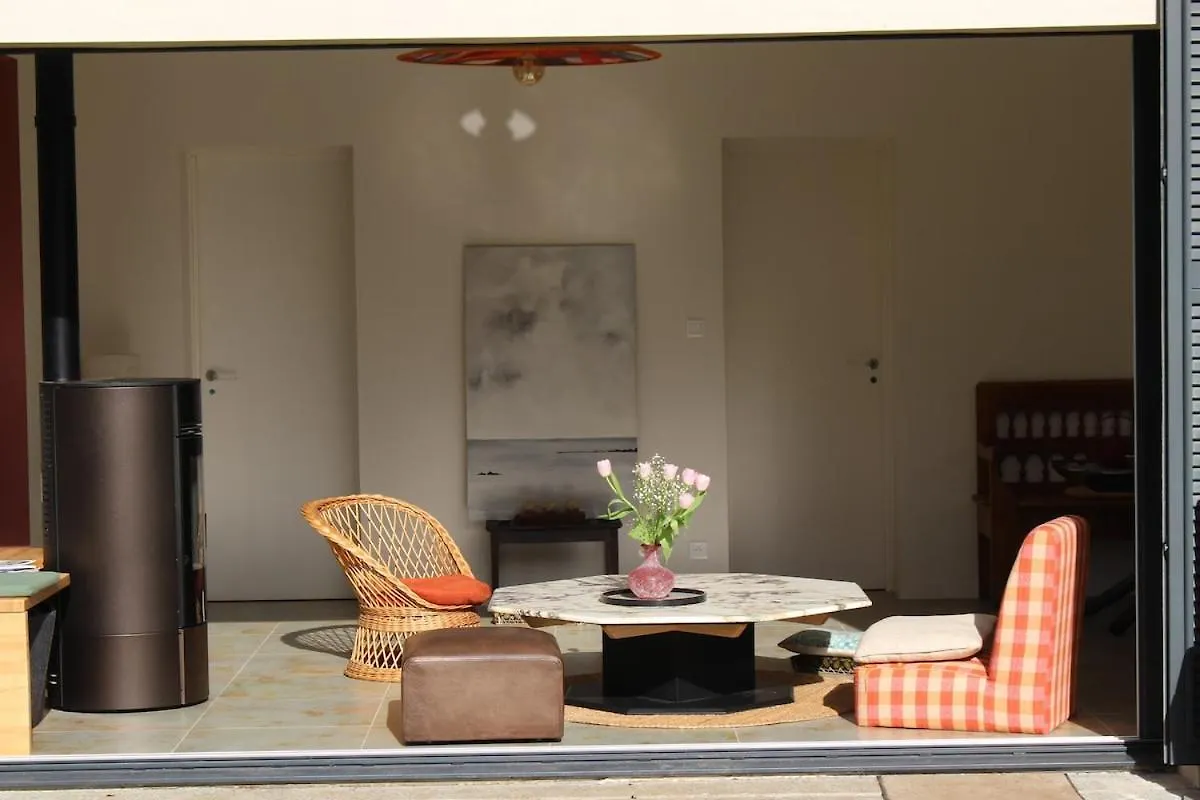 Entre Terre Et Mer, Guest House Dans Joli Jardin كومْبْري بيت للعطل